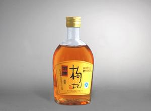 寧夏枸杞酒有什么好處？泡枸杞酒有什么小竅門？