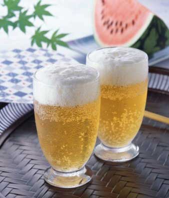 怎么用塑料瓶裝啤酒