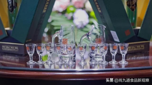 國艷西鳳酒將拿出15000瓶“國艷金裝A版”免費(fèi)贈送給消費(fèi)意見領(lǐng)袖