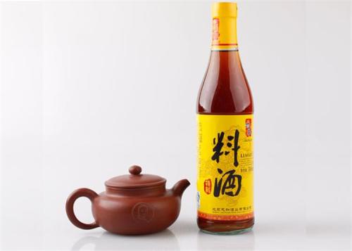 可以用白酒替代料酒嗎？吃了料酒做的菜會被酒駕嗎？