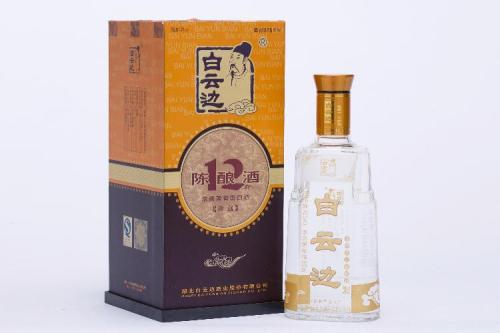 白云邊酒有哪些系列？白云邊酒的工藝特點(diǎn)是什么？