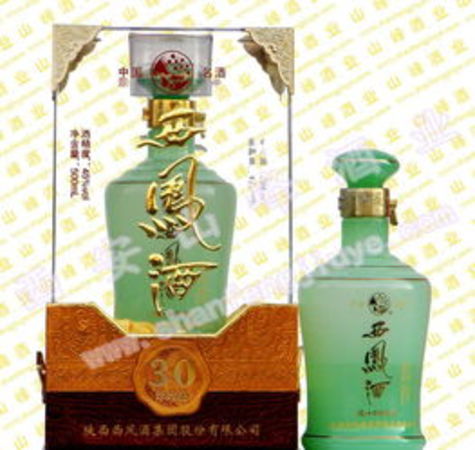 45度大蘭花酒30年價(jià)格(小蘭花酒45度30年多少錢)