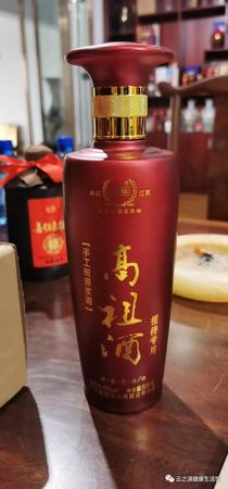 80年代的龍酒和鳳酒多少錢(龍鳳酒價(jià)格及圖片)