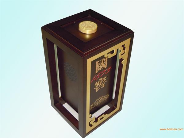 木盒茅臺(tái)國窖(木盒茅臺(tái)國窖V50多少錢)