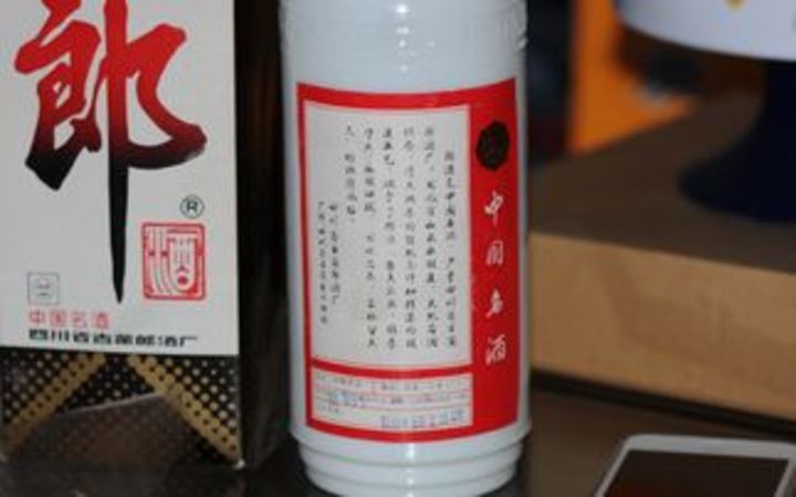 白云邊跟郎酒哪個(gè)好(郎酒和白云邊哪個(gè)好?)