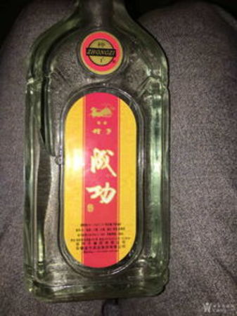 2000年泰山御酒價格表(泰山御酒價格表和圖片)