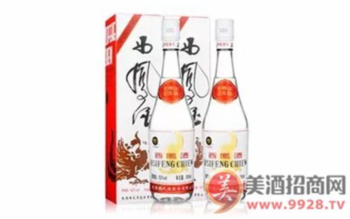 93出口白標西鳳酒怎么樣,西鳳酒有很多路數