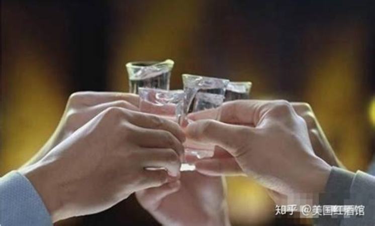 喝不完的白酒有什么用,家里喝不完的白酒可以用來(lái)干什么