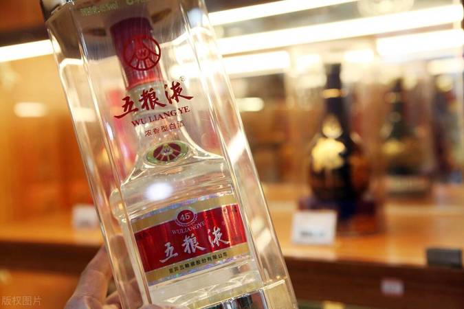 白酒封存裝多少斤最好(白酒用什么封存最好)