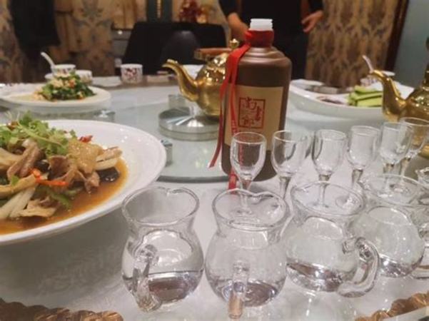 第一次喝紅酒 怎么醒酒,為什么喝紅酒前要醒酒呢