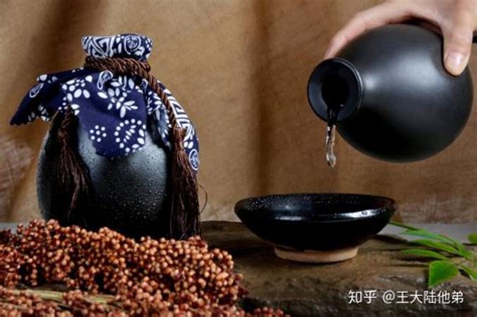 茅臺(tái)賴茅系列是什么釀酒工藝,是茅臺(tái)王子酒好還是賴茅酒好