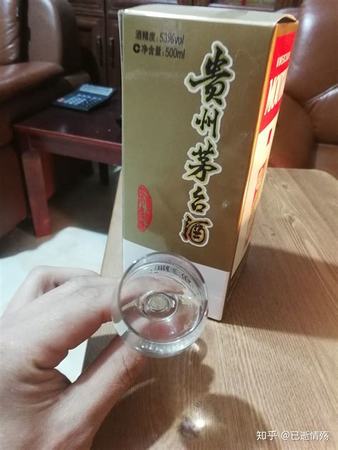 茅臺年份酒能賣多少錢一瓶,現(xiàn)在能賣多少錢一瓶